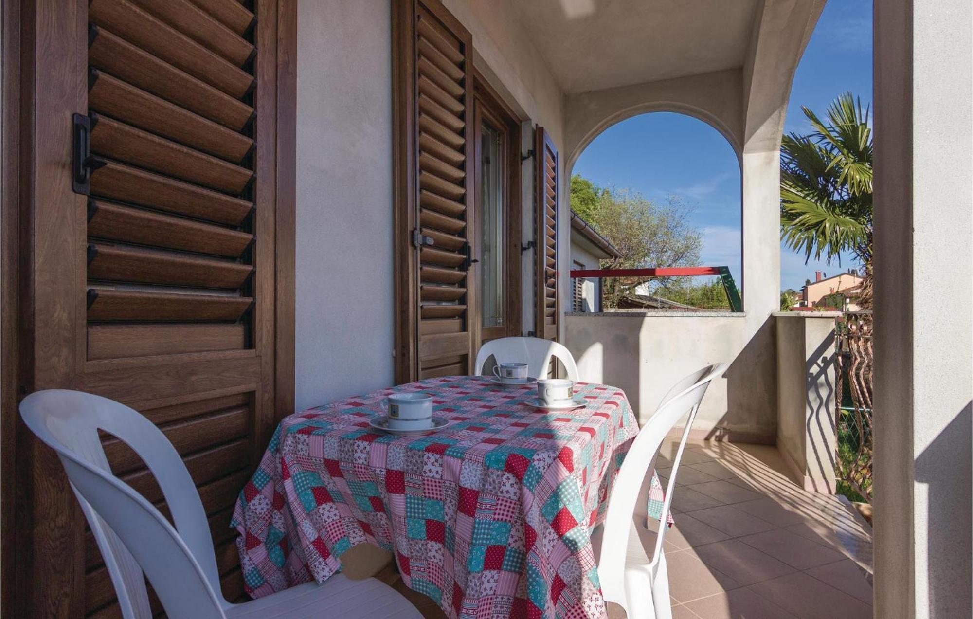 Cozy Apartment In Porec With Wifi Zewnętrze zdjęcie